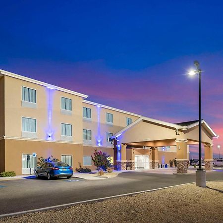 Quality Inn & Suites Carlsbad Caverns Area Buitenkant foto