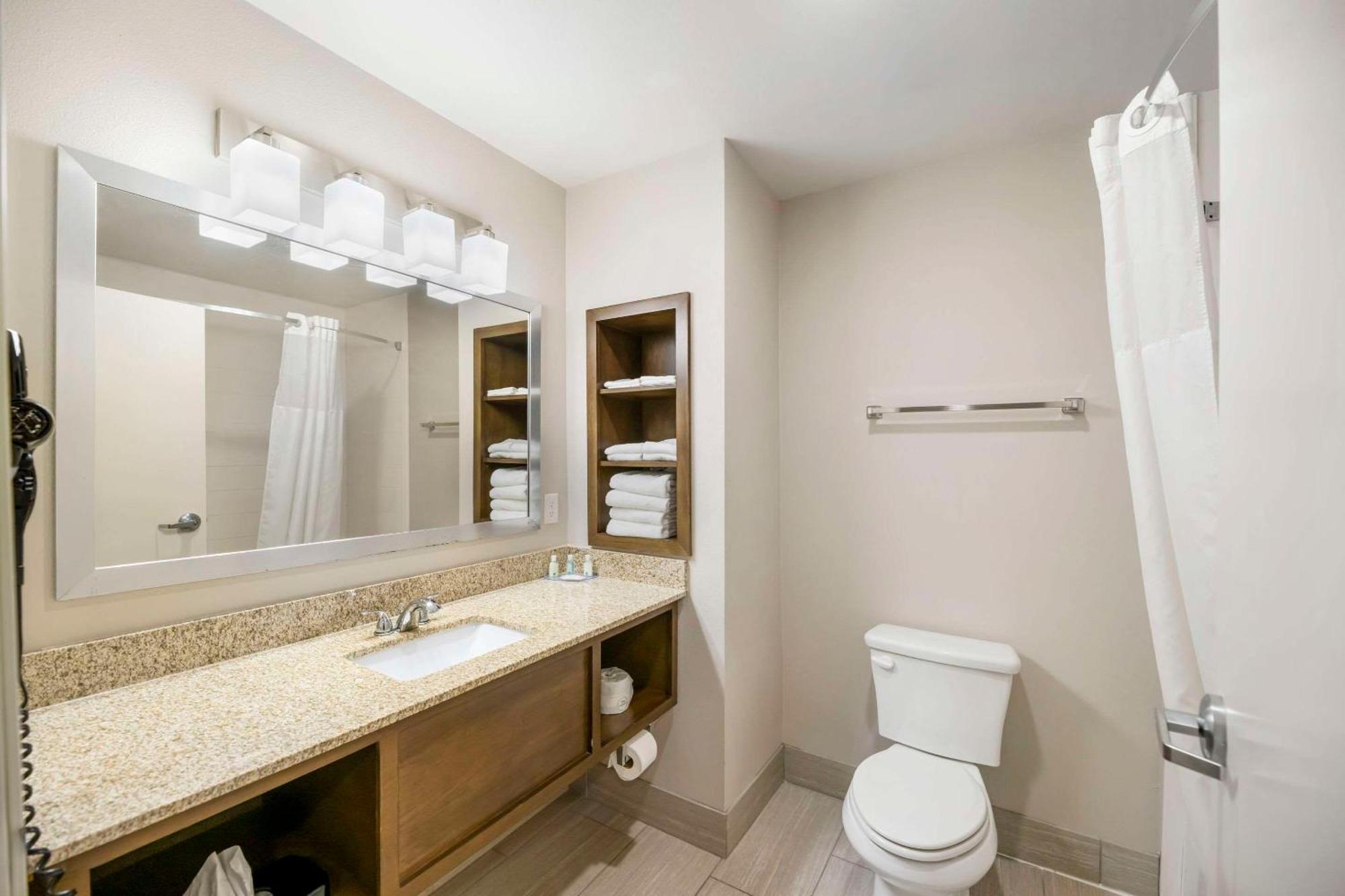 Quality Inn & Suites Carlsbad Caverns Area Buitenkant foto